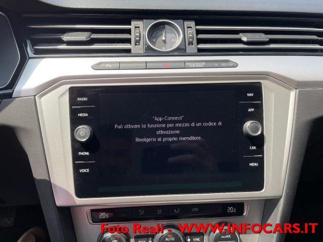 VOLKSWAGEN Passat Variant 2.0 TDI Business BlueMotion Tech. PROMO !!