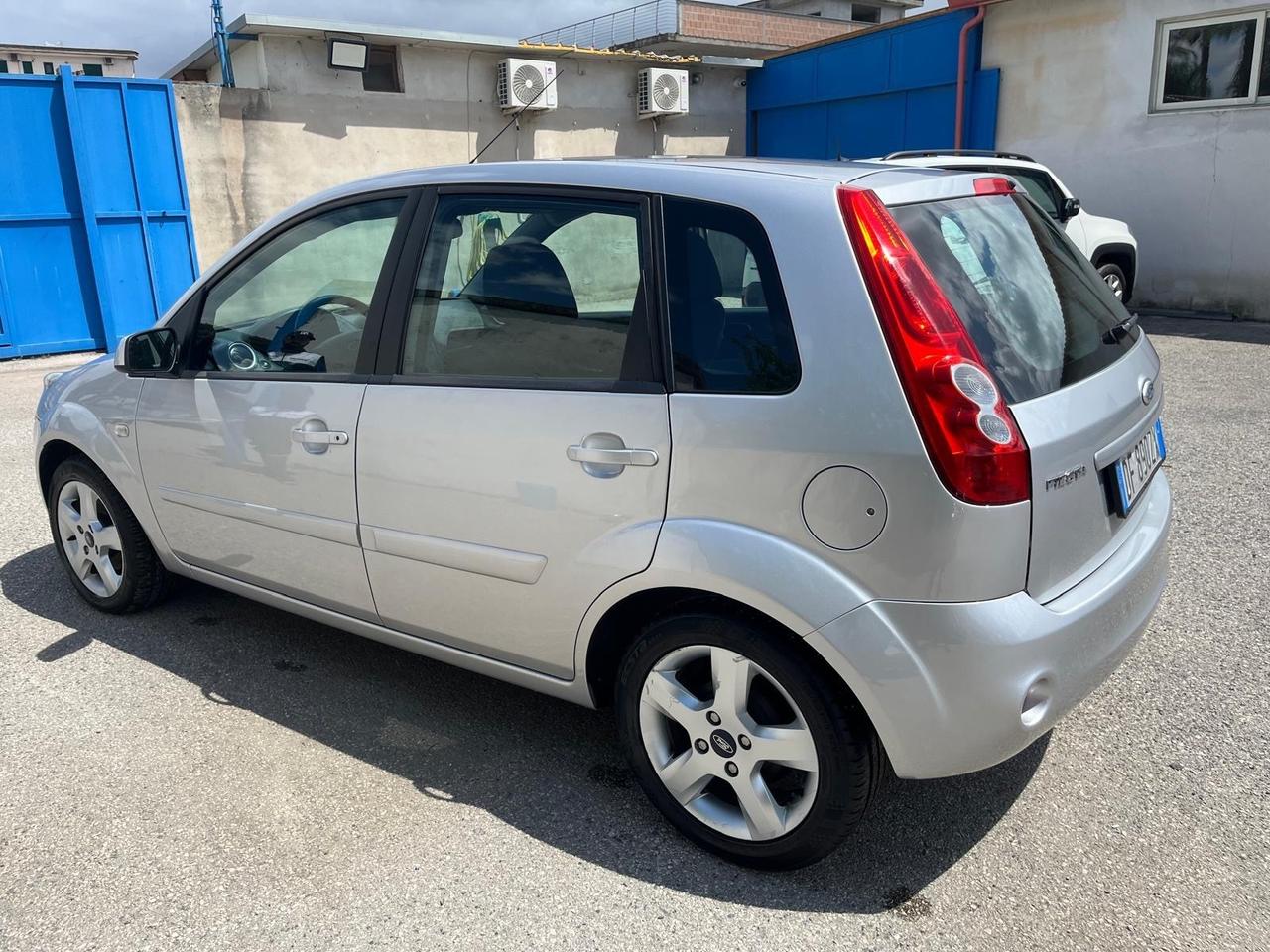 Ford fiesta 5 P-1.4 tdci- km 90000-2007