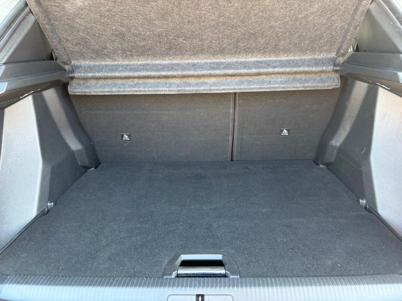 PEUGEOT 2008 1.5 BLUEHDI GT LINE