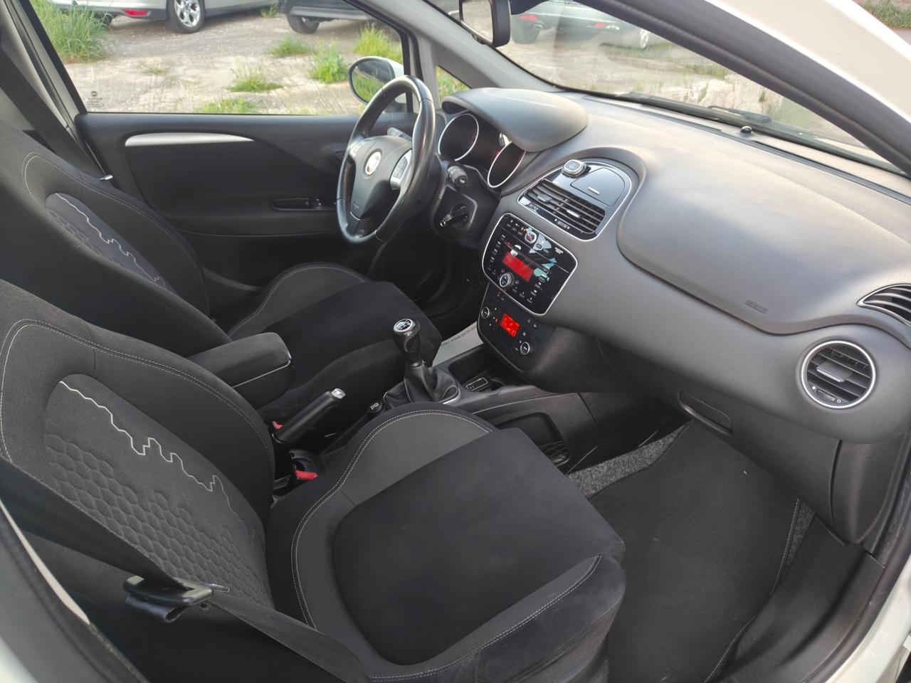 Fiat Punto 1.3 MJT II 85CV PASSAGGIO E 12 MESI GARANZIA