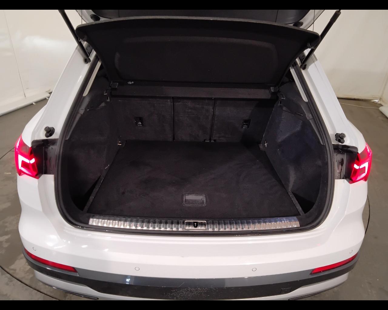 AUDI Q3 II 2018 - Q3 35 2.0 tdi Business Advanced