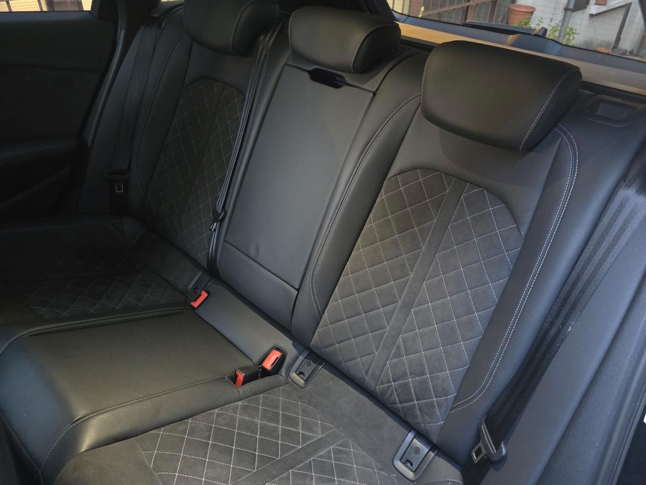 Audi A4 RS4 Avant 2.9 tfsi quattro 450cv tiptronic