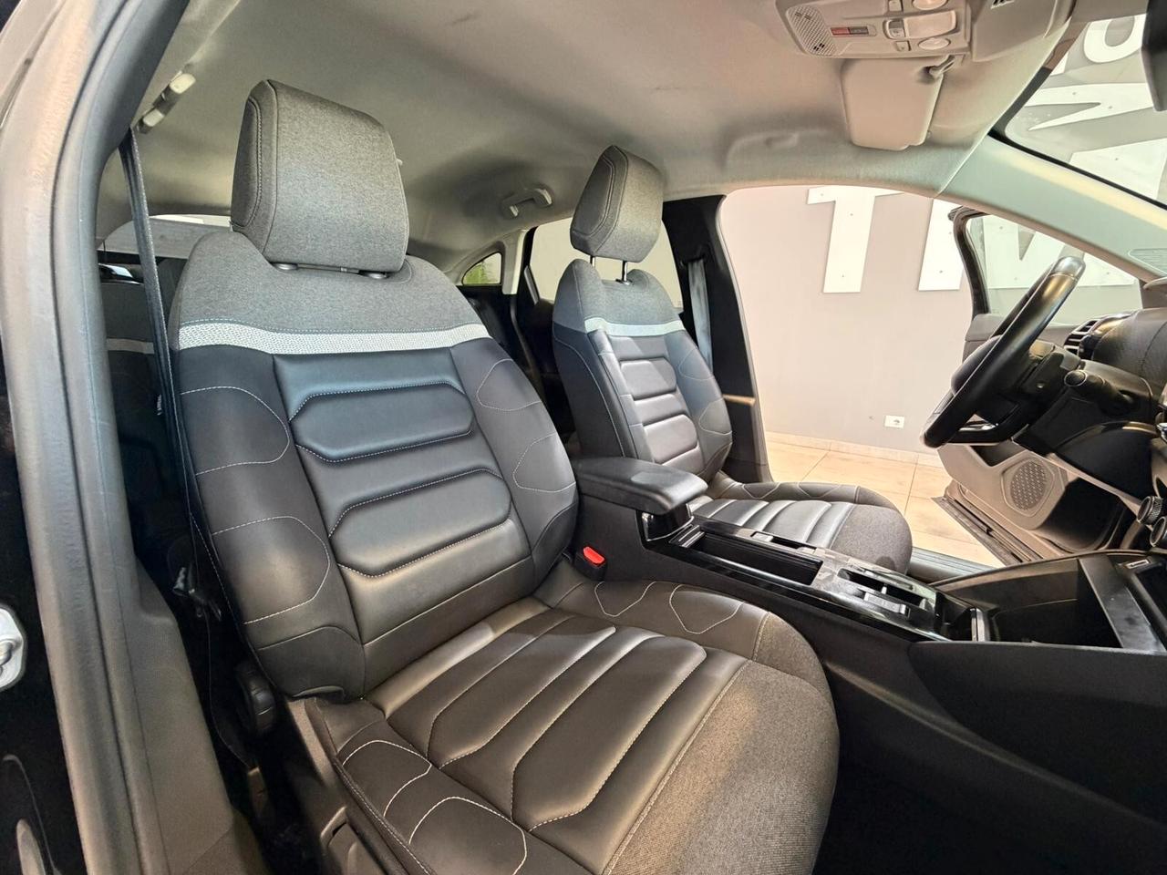 Citroen C4 X BlueHDI 130 S&S EAT8 Feel Pack