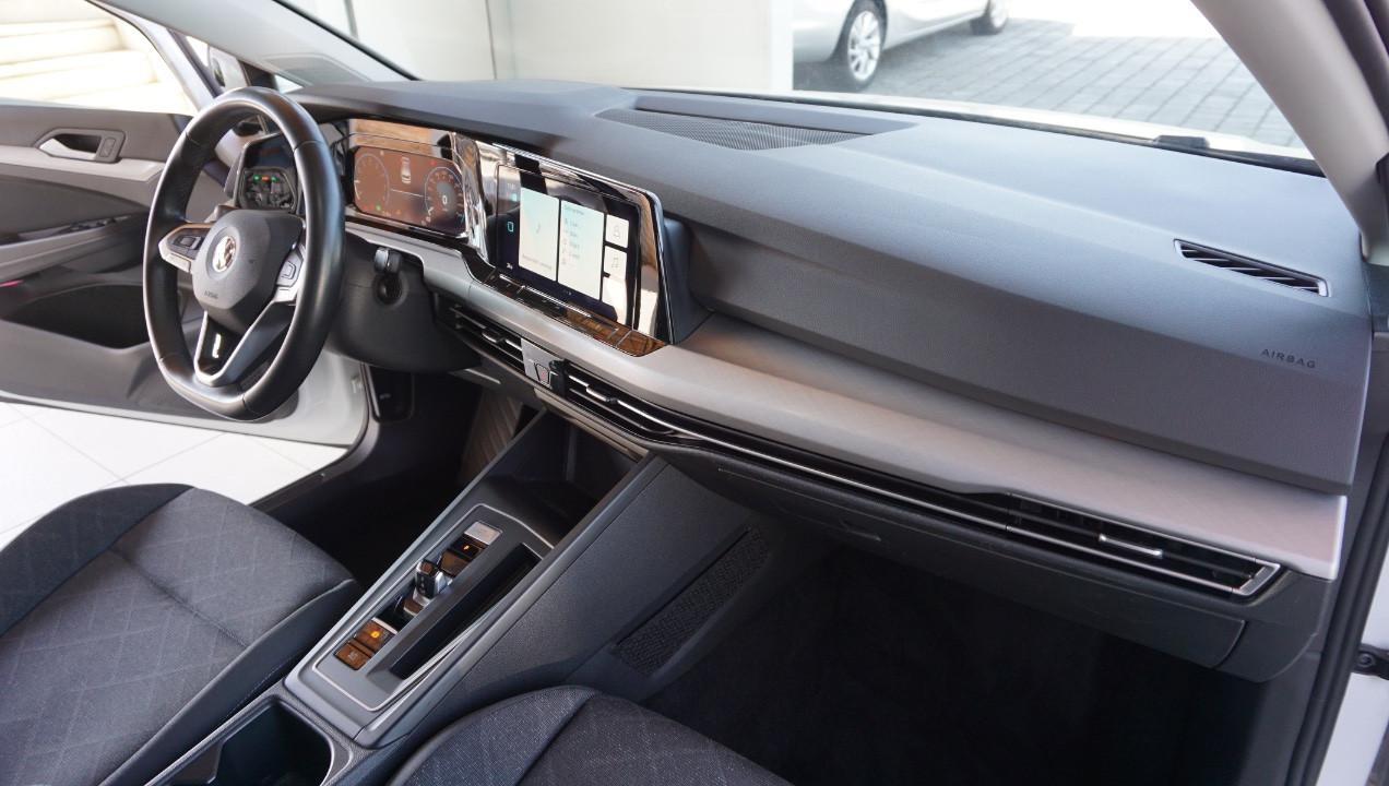 Volkswagen Golf 1.0 etsi evo Life 110cv dsg