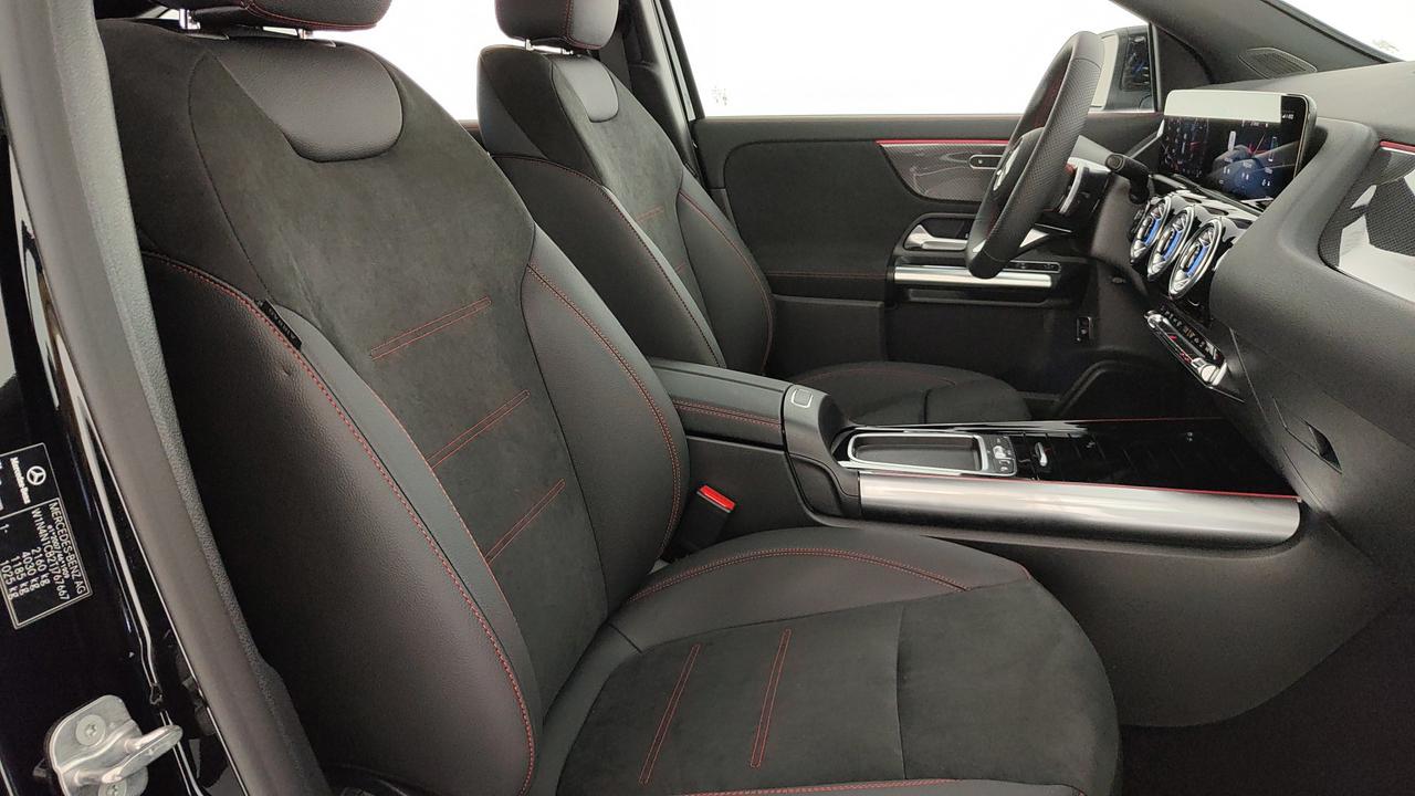 Mercedes-Benz GLA 200 d automatic