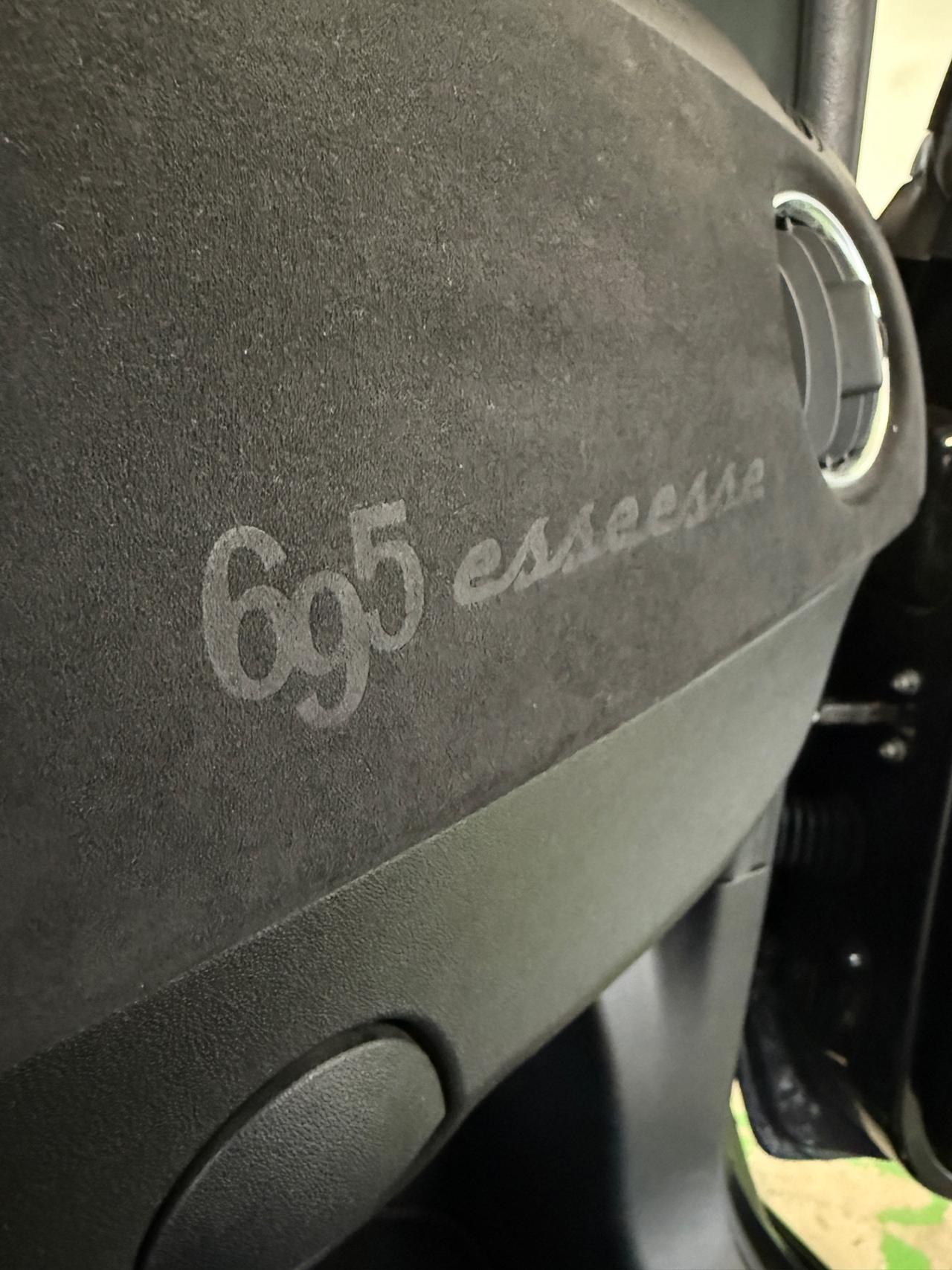 Abarth 695 1.4 Turbo T-Jet 180 CV. ESSEESSE