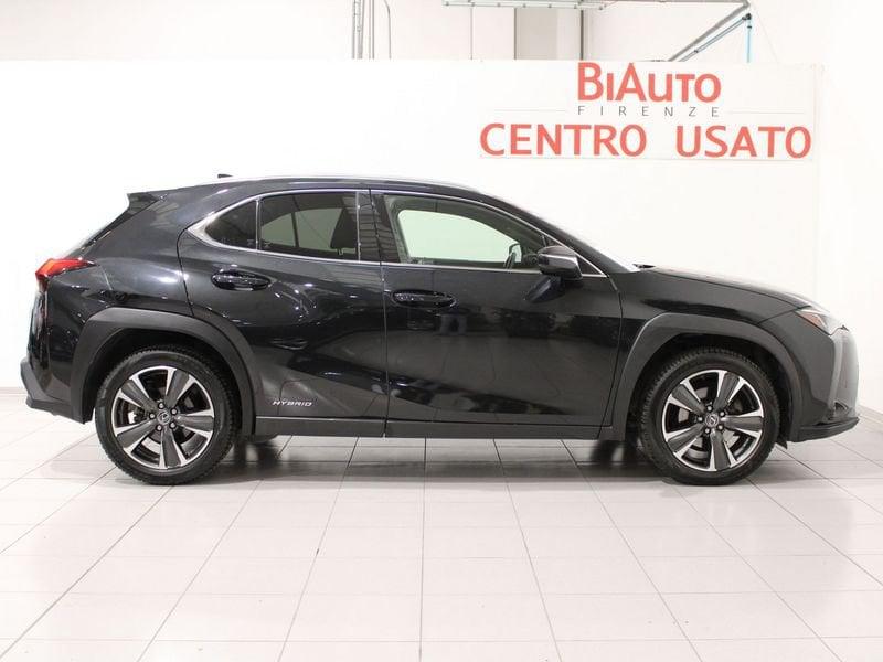 Lexus UX Hybrid Premium