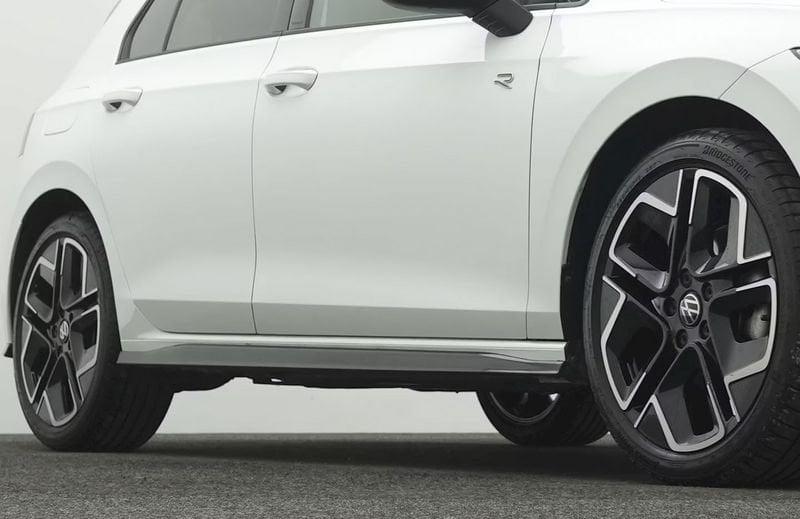 Volkswagen Golf 8.5 2.0 TDI 150 CV DSG SCR R-Line CAMERA MATRIX LED