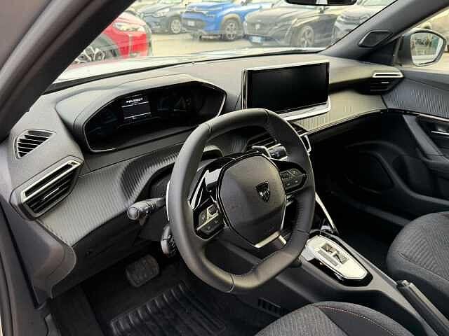 Peugeot 2008 Hybrid 136 e-DCS6 Style