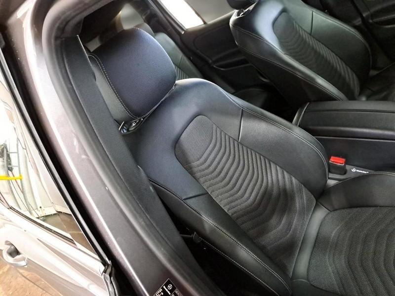 MERCEDES-BENZ GLB 200 d Automatic 4MATIC Business Extra