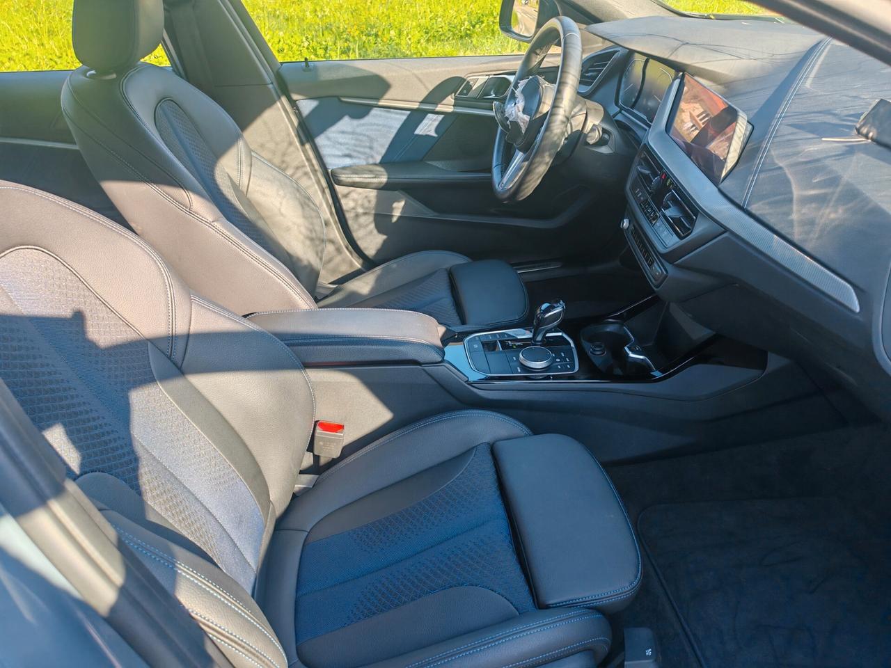 Bmw 118i 5p. Msport Incidentata