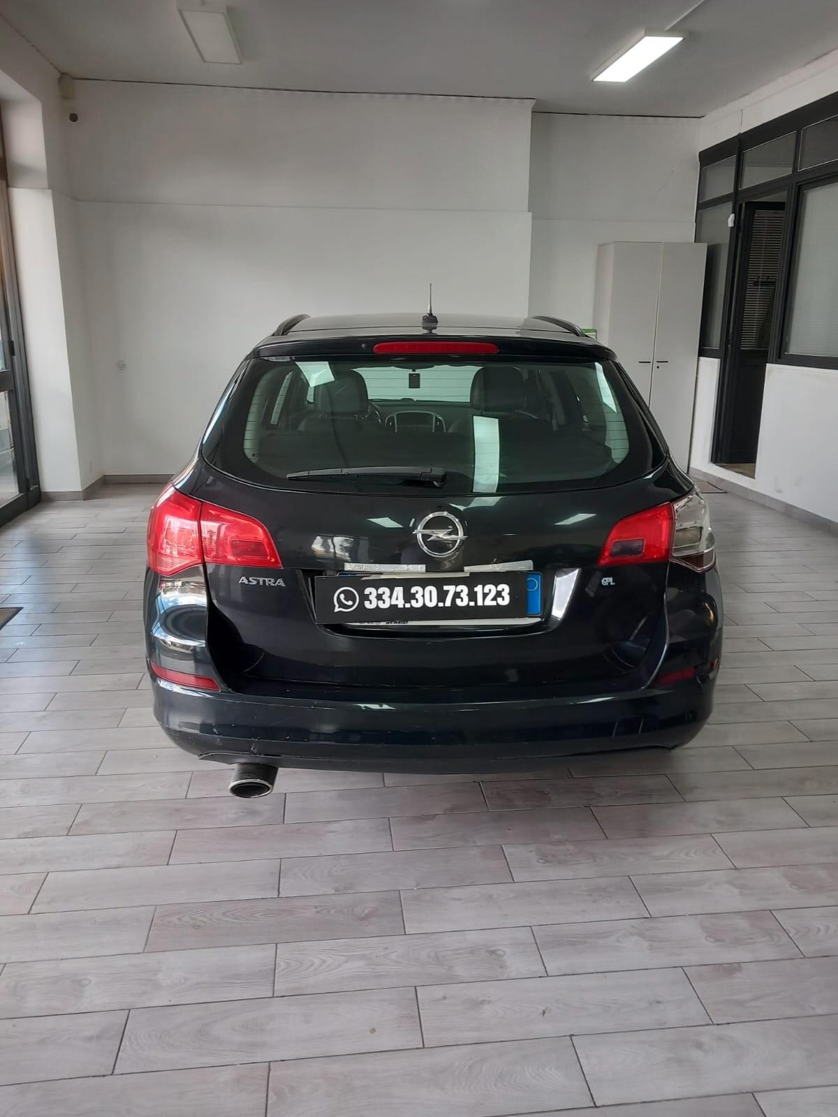Opel Astra 1.4 Turbo 140CV Sports Tourer GPL Tech Cosmo