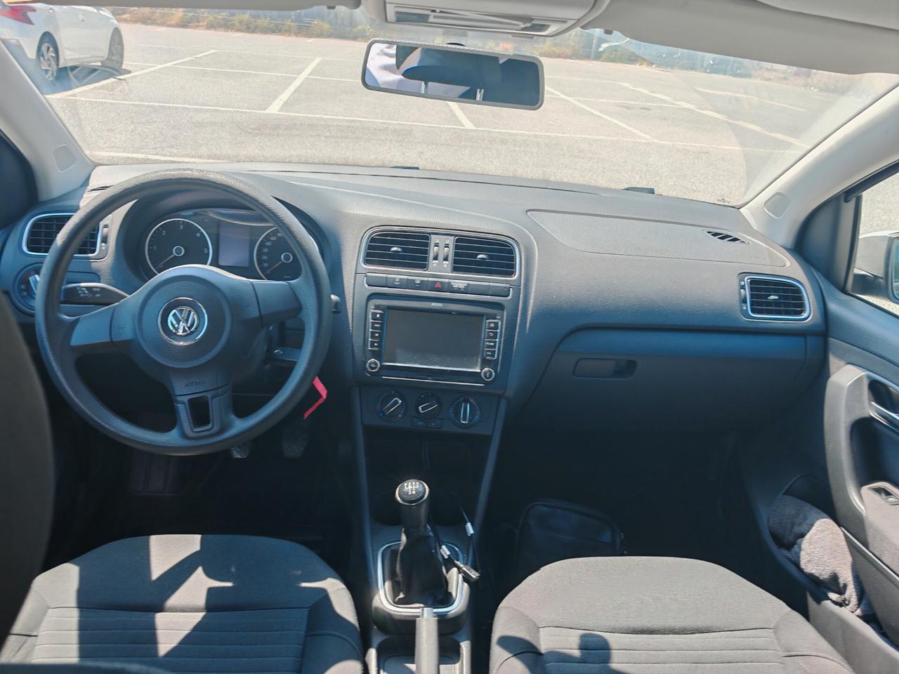 Volkswagen Polo 1.6 tdi 2013 90cv OK Neopatent In Preparazione.