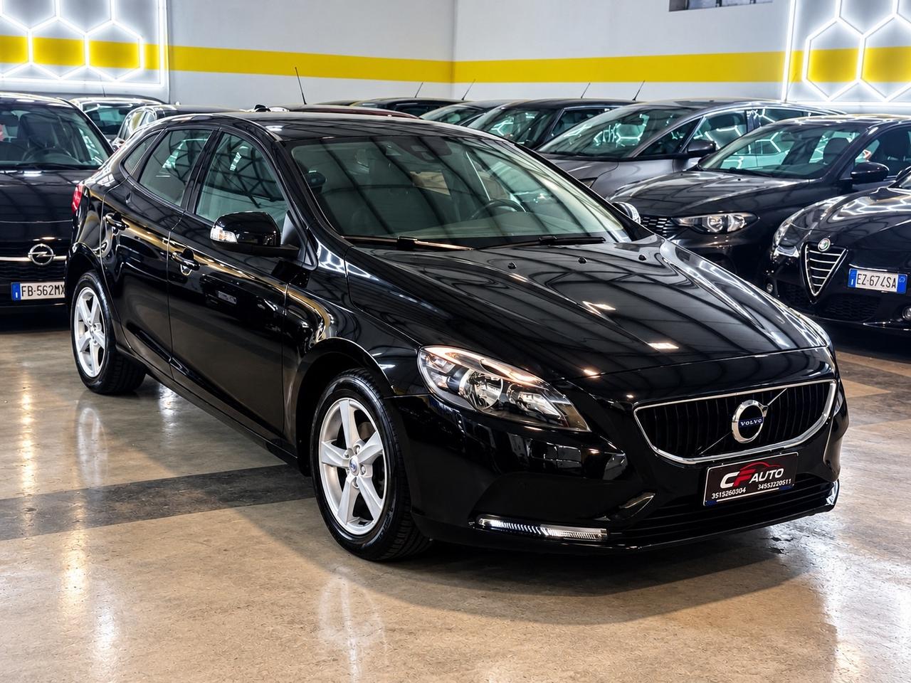 Volvo V40 2.0D 120CV D2 2018 Per Neopatentati