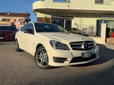 Mercedes-benz C 220 CDI BlueEFFICIENCY Coupé Avantgarde