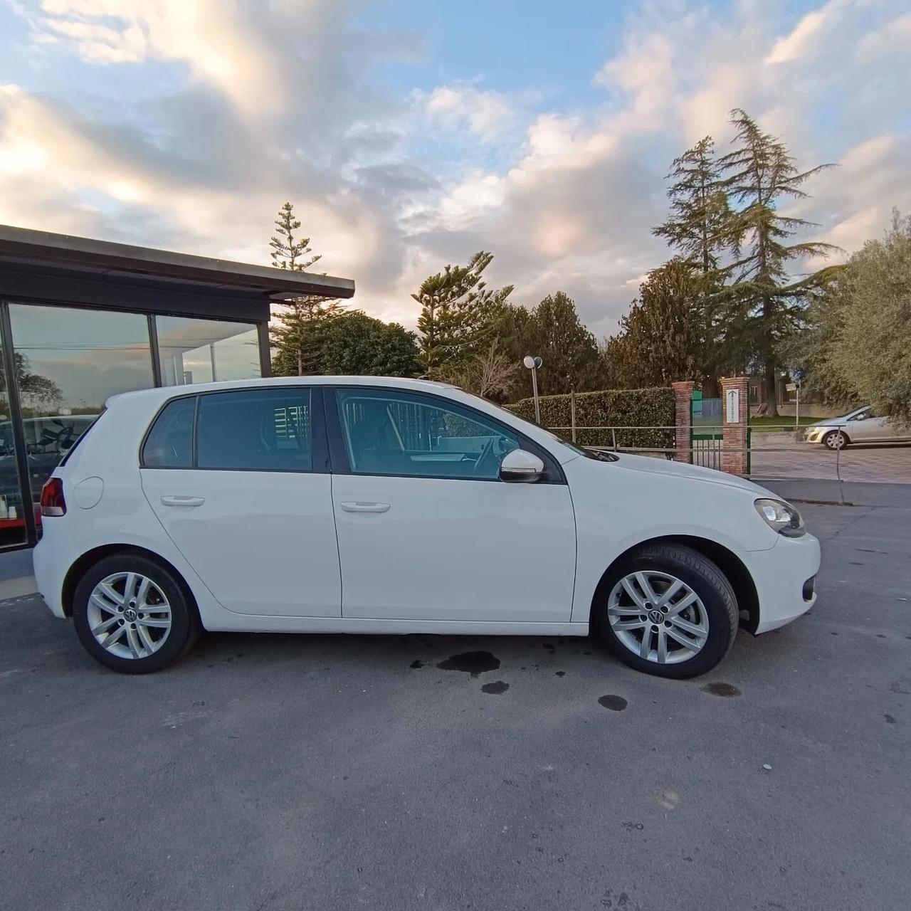 Volkswagen Golf 1.6 TDI FULL OPT