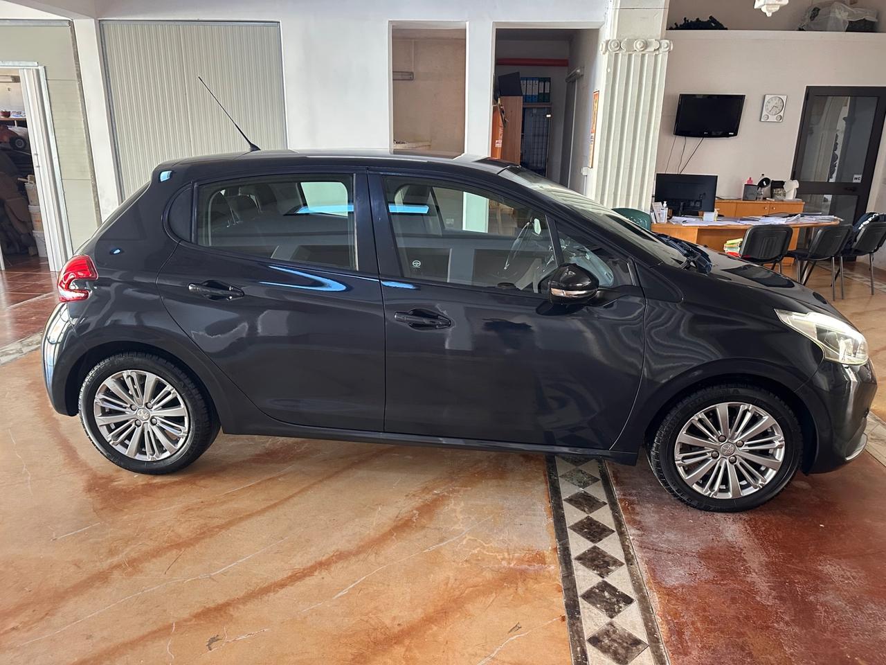 Peugeot 208 PureTech 82 5 porte Active