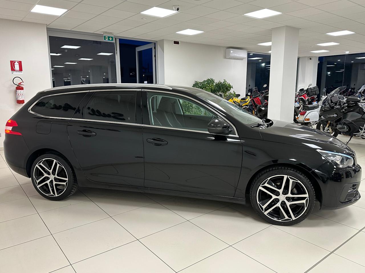 Peugeot 308 BlueHDi 120 S&S SW Allure - 2018