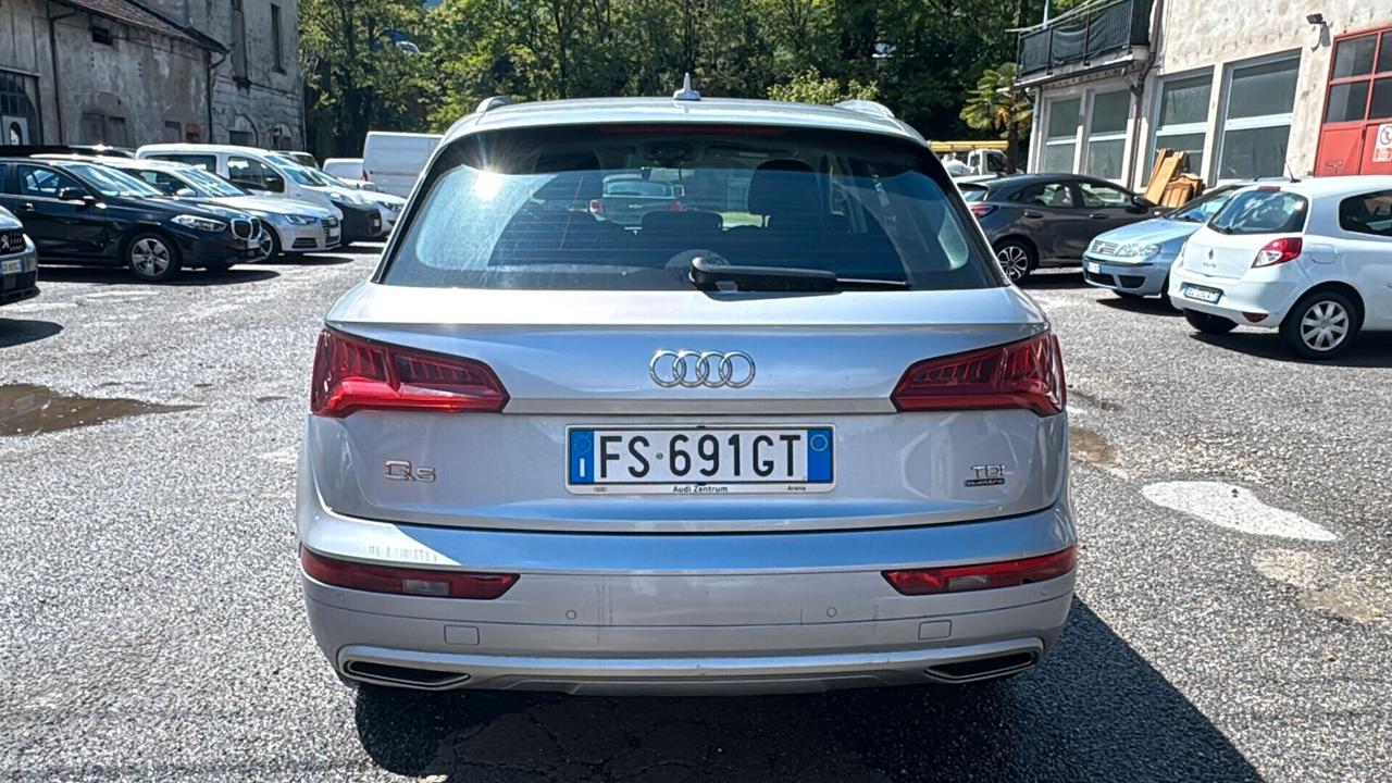 Audi Q5 2.0 TDI 150 CV Business