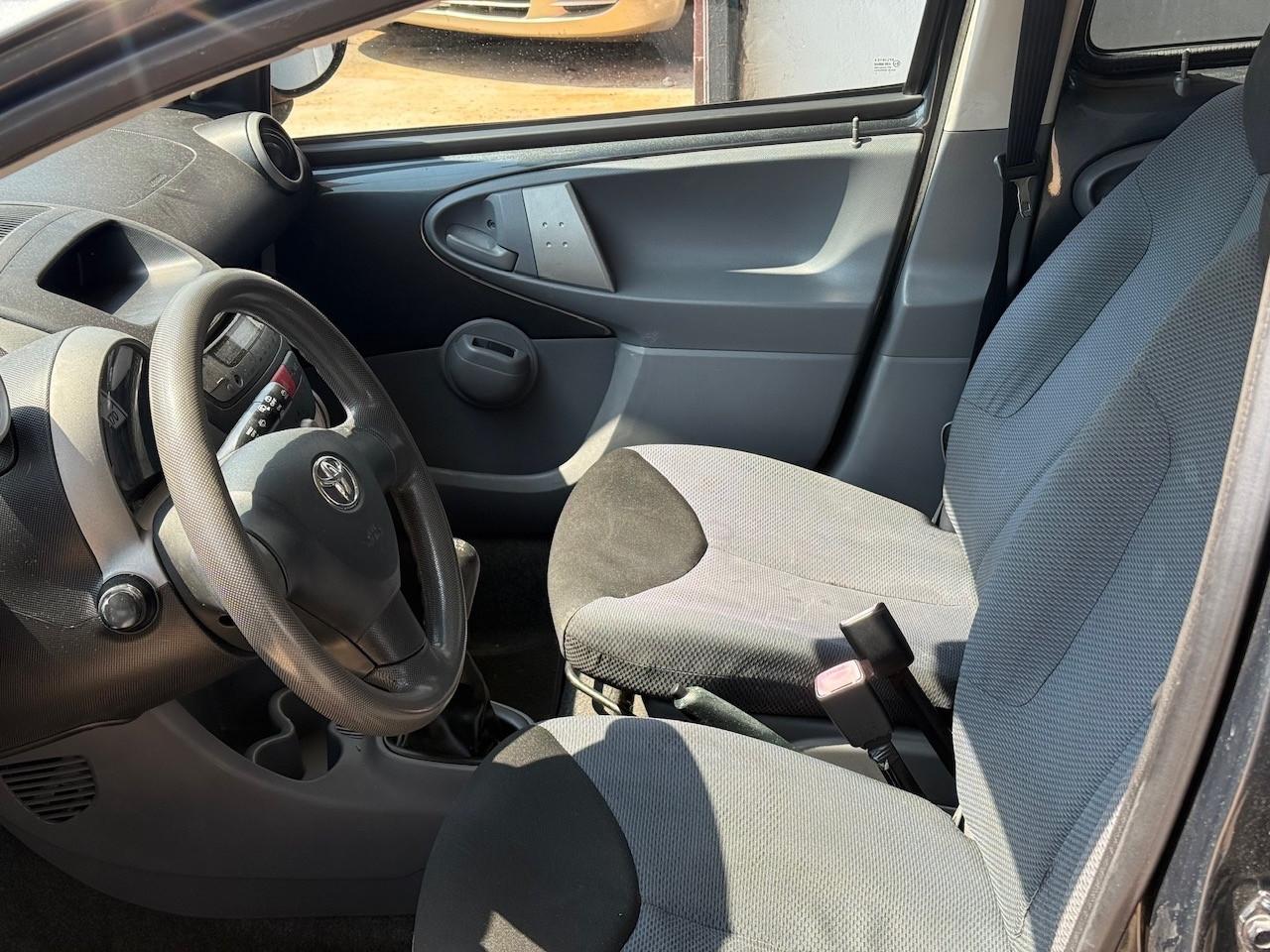 Toyota Aygo 1.0 12V VVT-i 5 porte Sol
