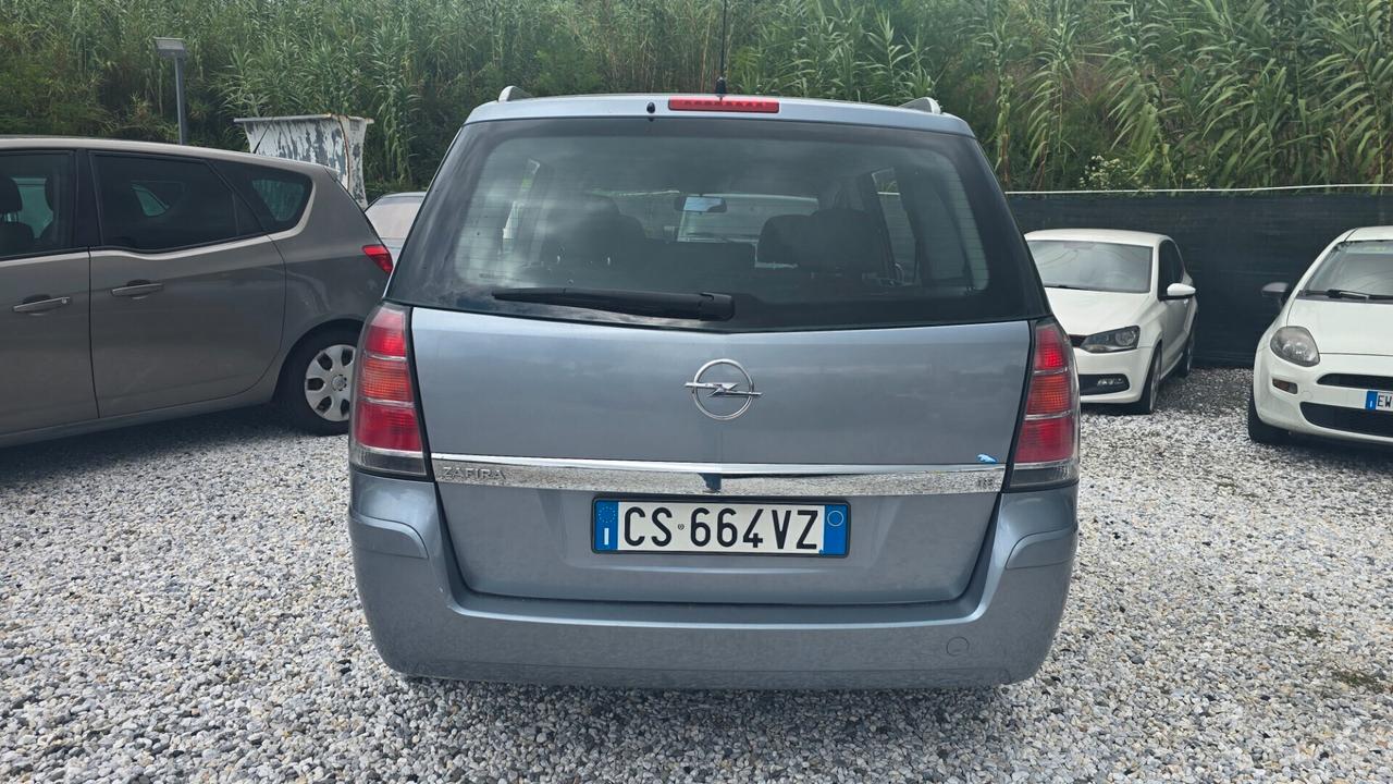 Opel Zafira 7 POSTI