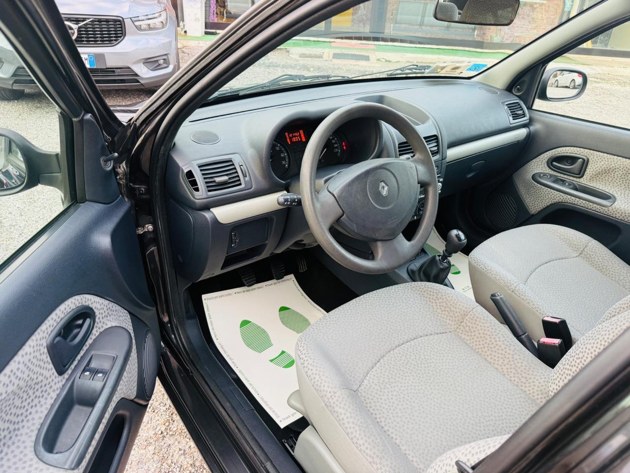 Renault Clio 1.2 16V 5 porte 121.000 km!!