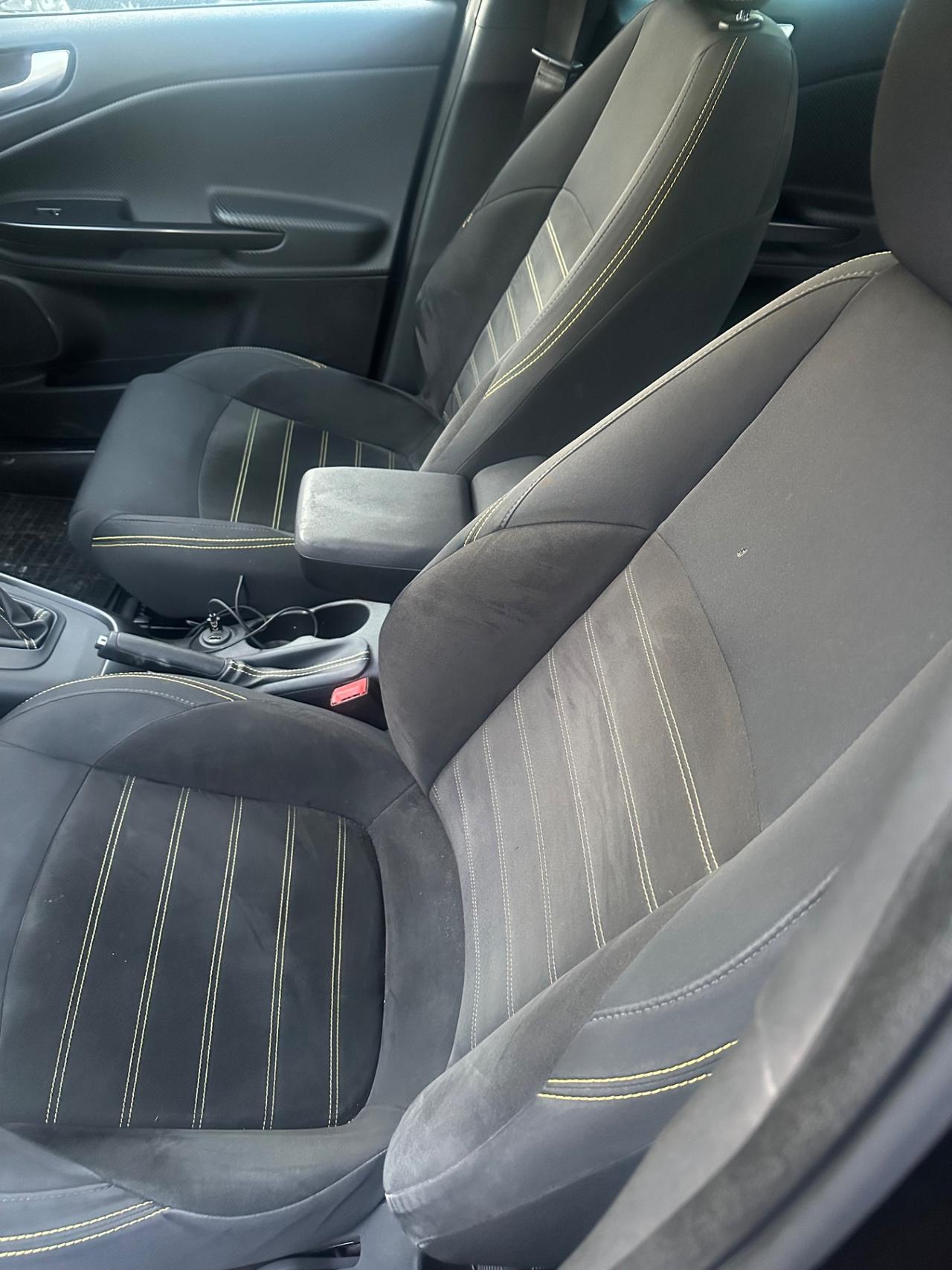 Alfa Romeo Giulietta 2.0 JTDm 170 CV TCT Veloce Carbon Edition