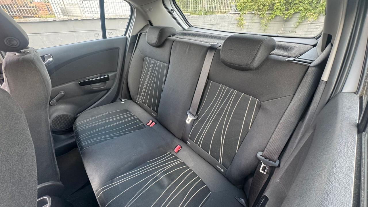 Opel Corsa 1.2 5 porte Sport