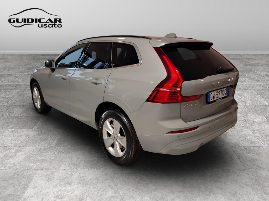 VOLVO XC60 CORE B4 AUT