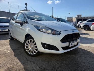 Ford Fiesta 1.4 5 porte GPL Business,Bluetooth,Clima,comandi al volante,ecc.
