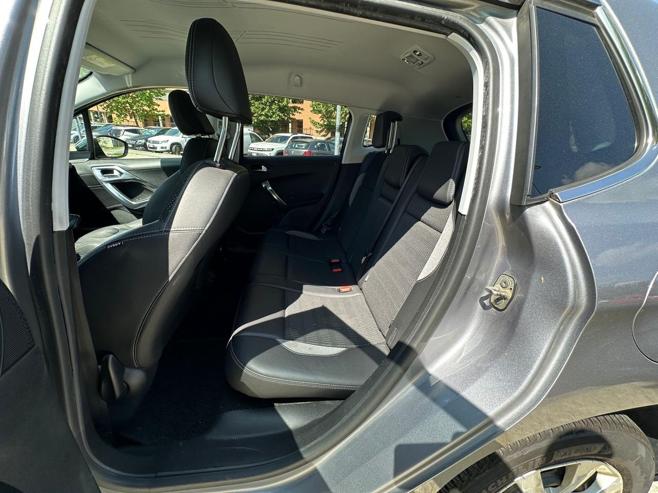 Peugeot 2008 BlueHDi Allure