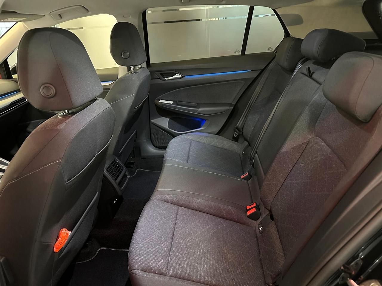 Volkswagen Golf 8 1.5 TGI DSG Style