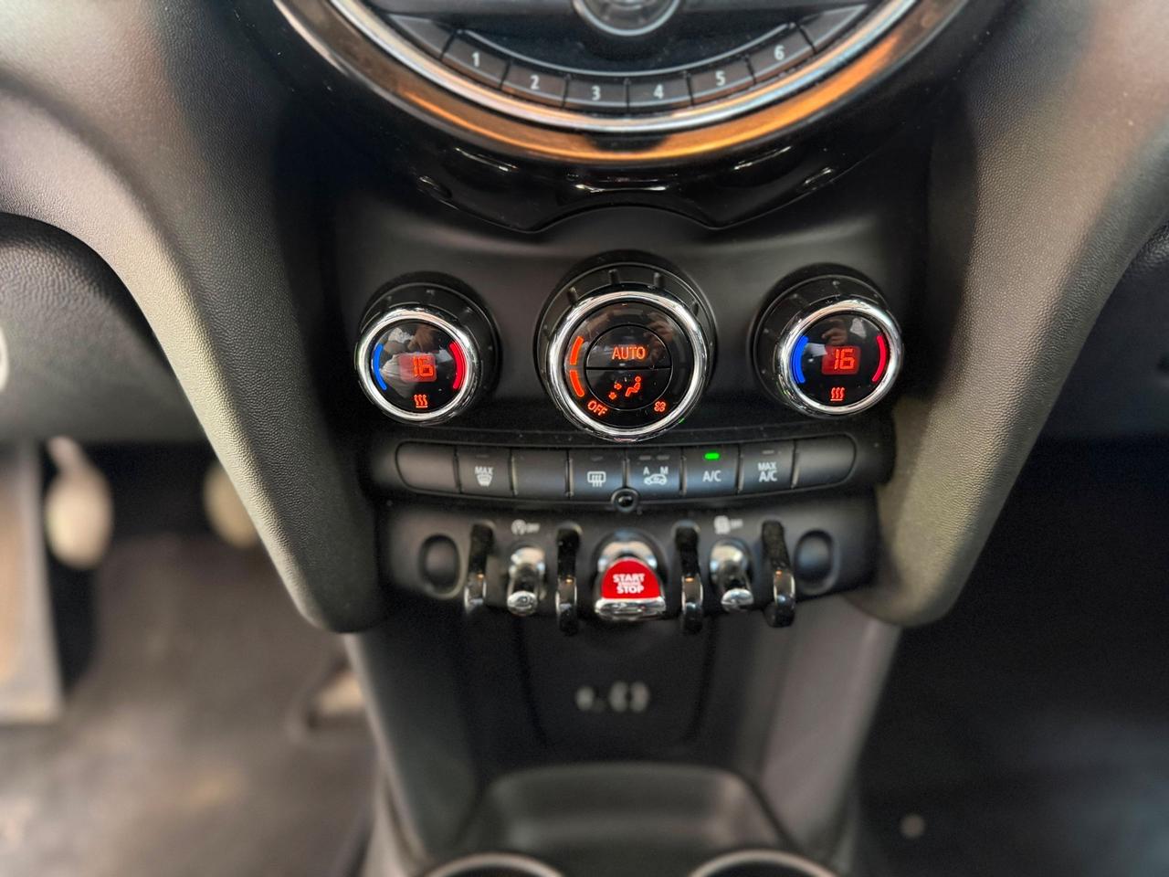 Mini 1.5 Cooper D 5 porte