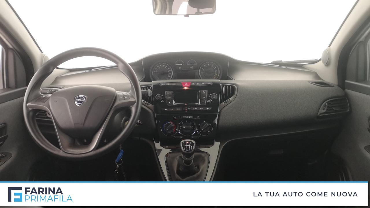 LANCIA Ypsilon III 2021 - Ypsilon 1.0 firefly hybrid Silver s&s 70cv 5p.ti