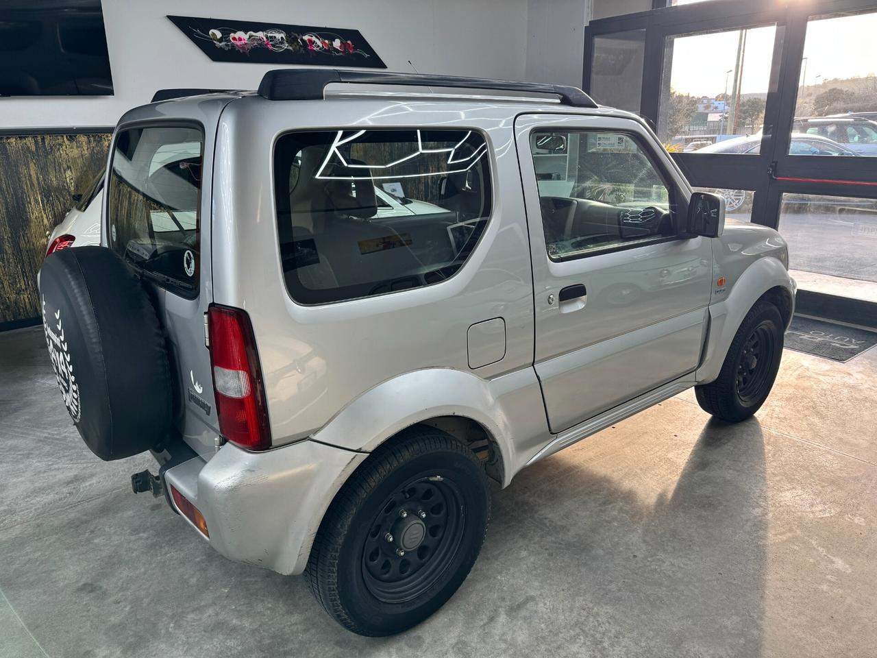 Suzuki Jimny 1.5 DDiS cat 4WD JLX