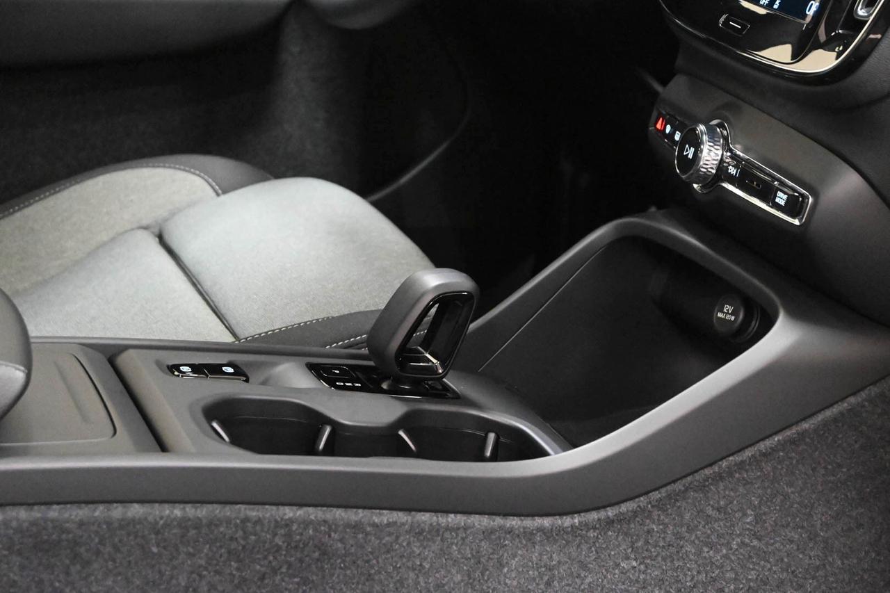 VOLVO XC40 (2017-->) XC40 T2 automatico Core