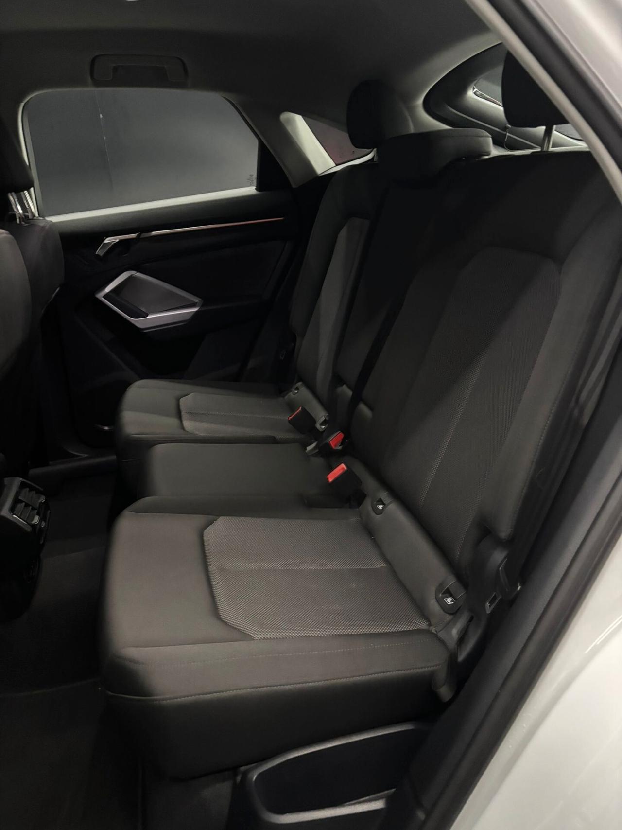 Audi Q3 SPB 35 TDI S tronic line edition 2.0 150CV