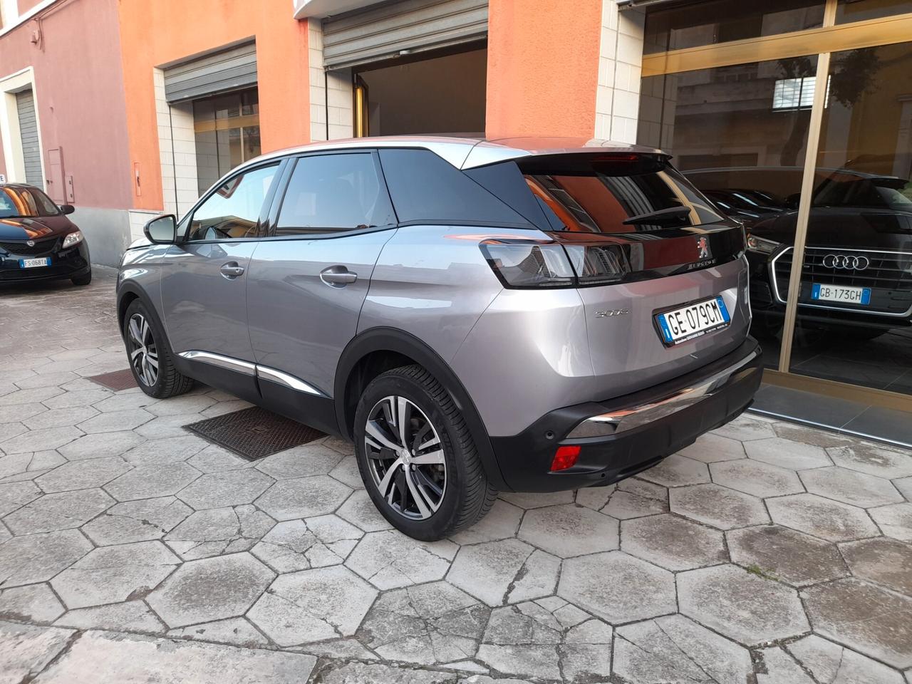 PEUGEOT 3008 1.5 BLUEHDI 130 CV ALLURE
