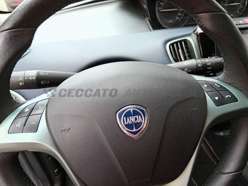 Lancia Ypsilon Ypsilon 1.0 firefly hybrid Platino s&s 70cv