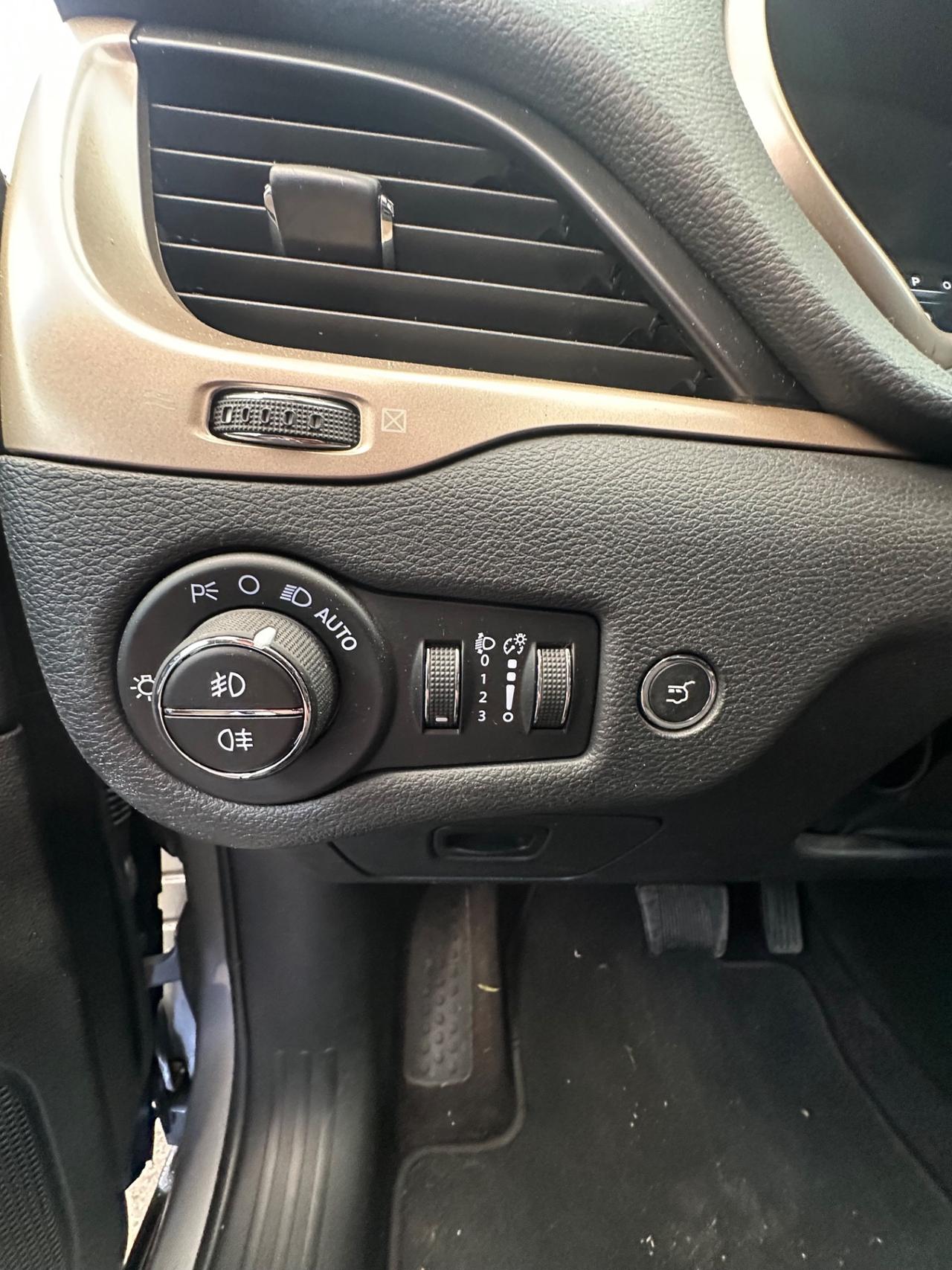 Jeep Cherokee 2.2 Mjt II 4WD Active Drive I Night Eagle