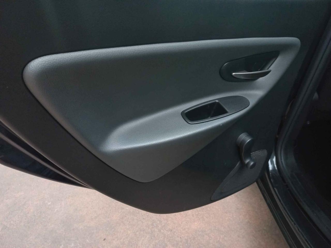 Lancia Ypsilon 1.3 MJT 16V 95 CV 5 porte S&S Silver