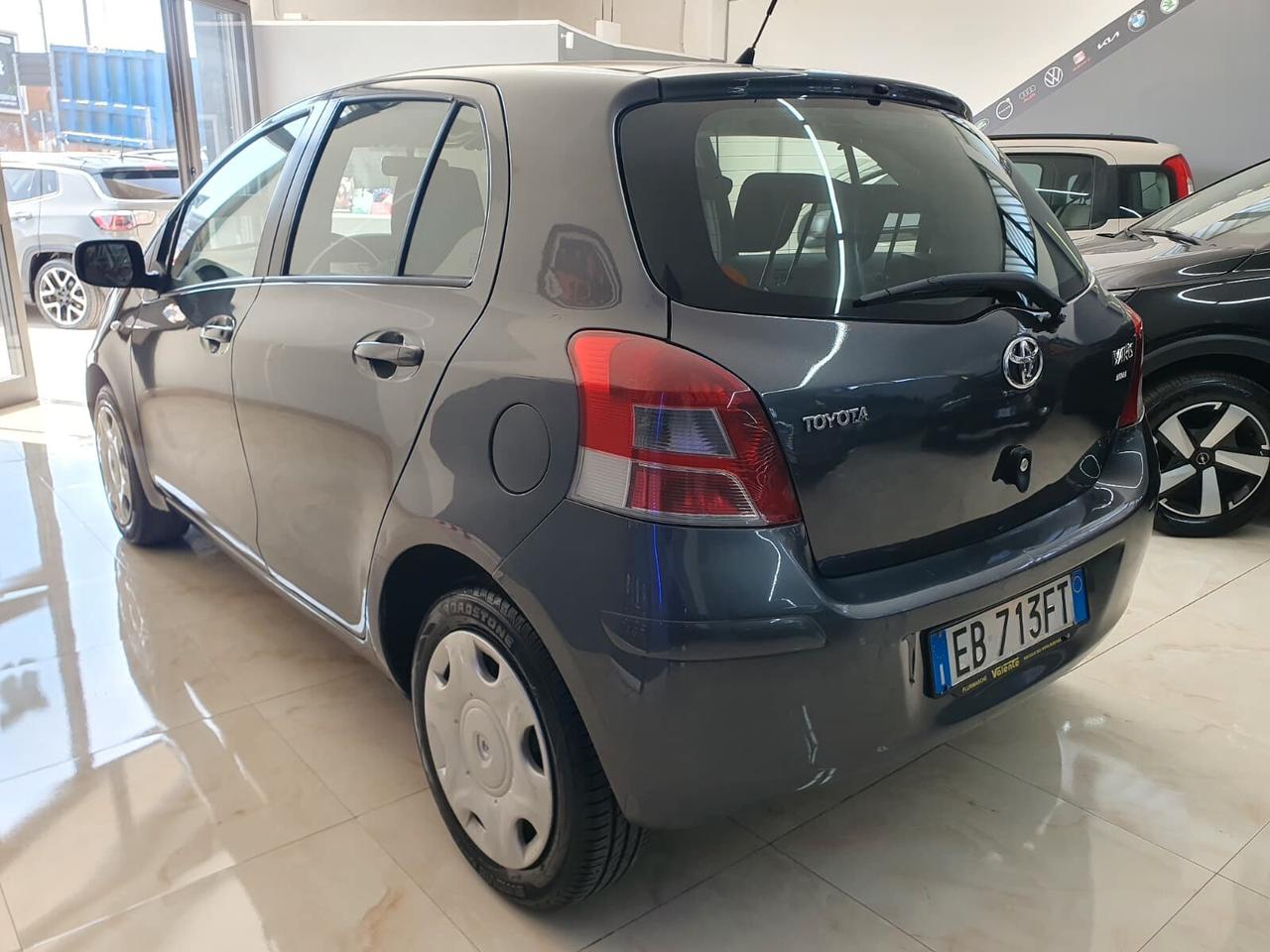 Toyota Yaris 1.0 Luxury pack 69cv 2010