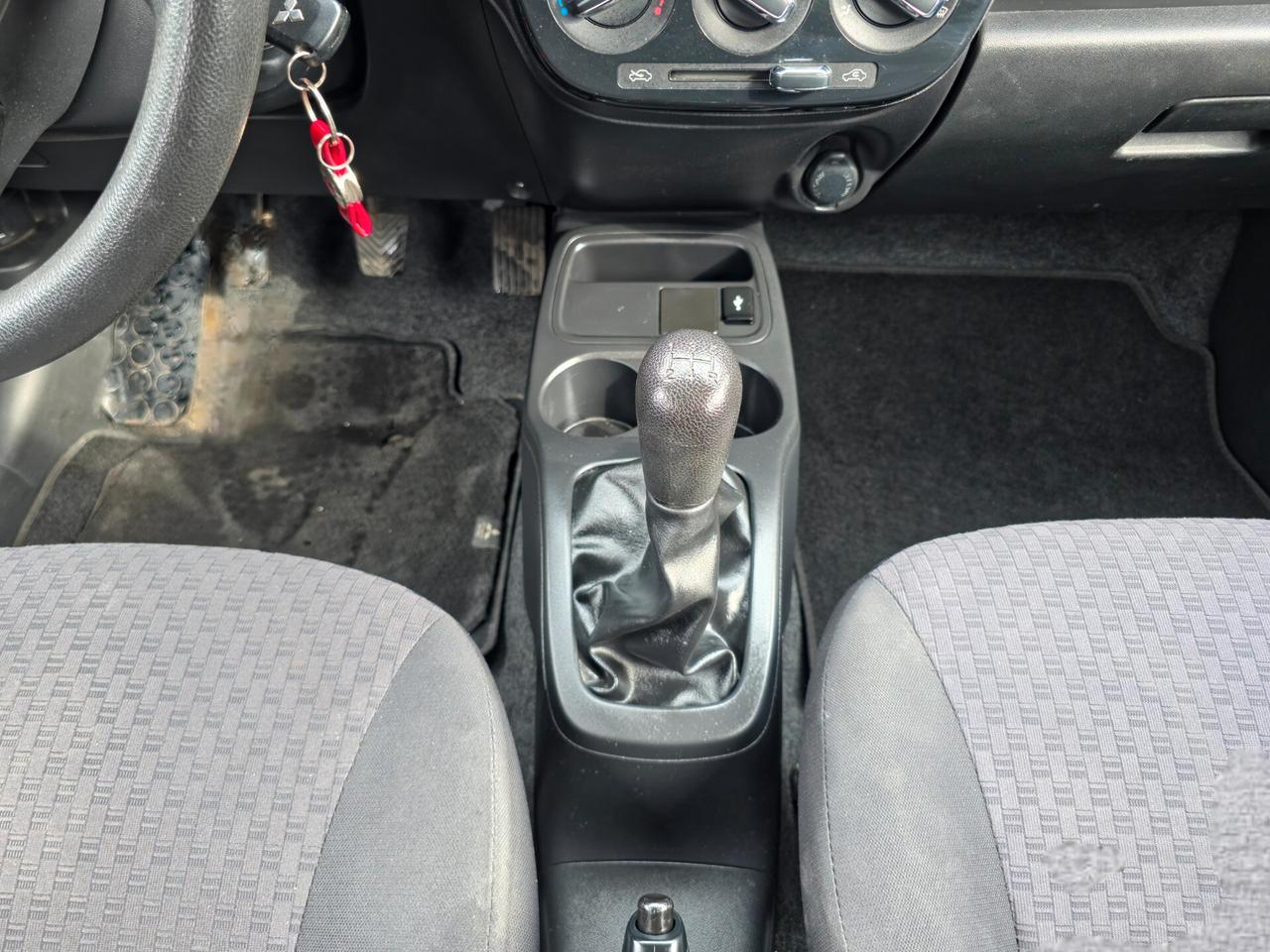 Mitsubishi Space Star 1.0 ClearTec Intense NAVI CV-71 Manuale NEO