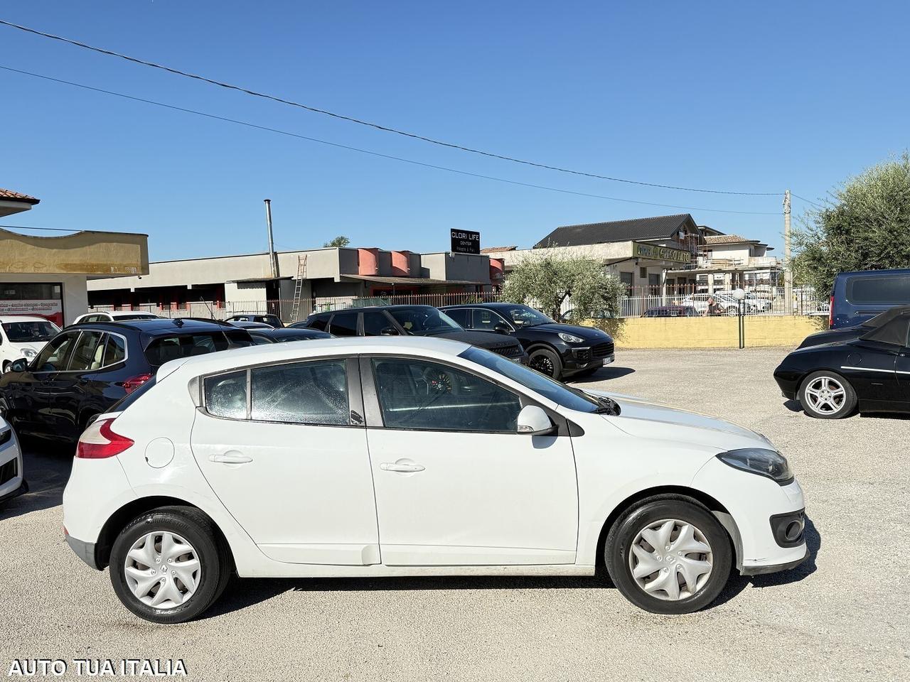 RENAULT MEGANE 1.5 DCI ADATTA NEOPATENTATI