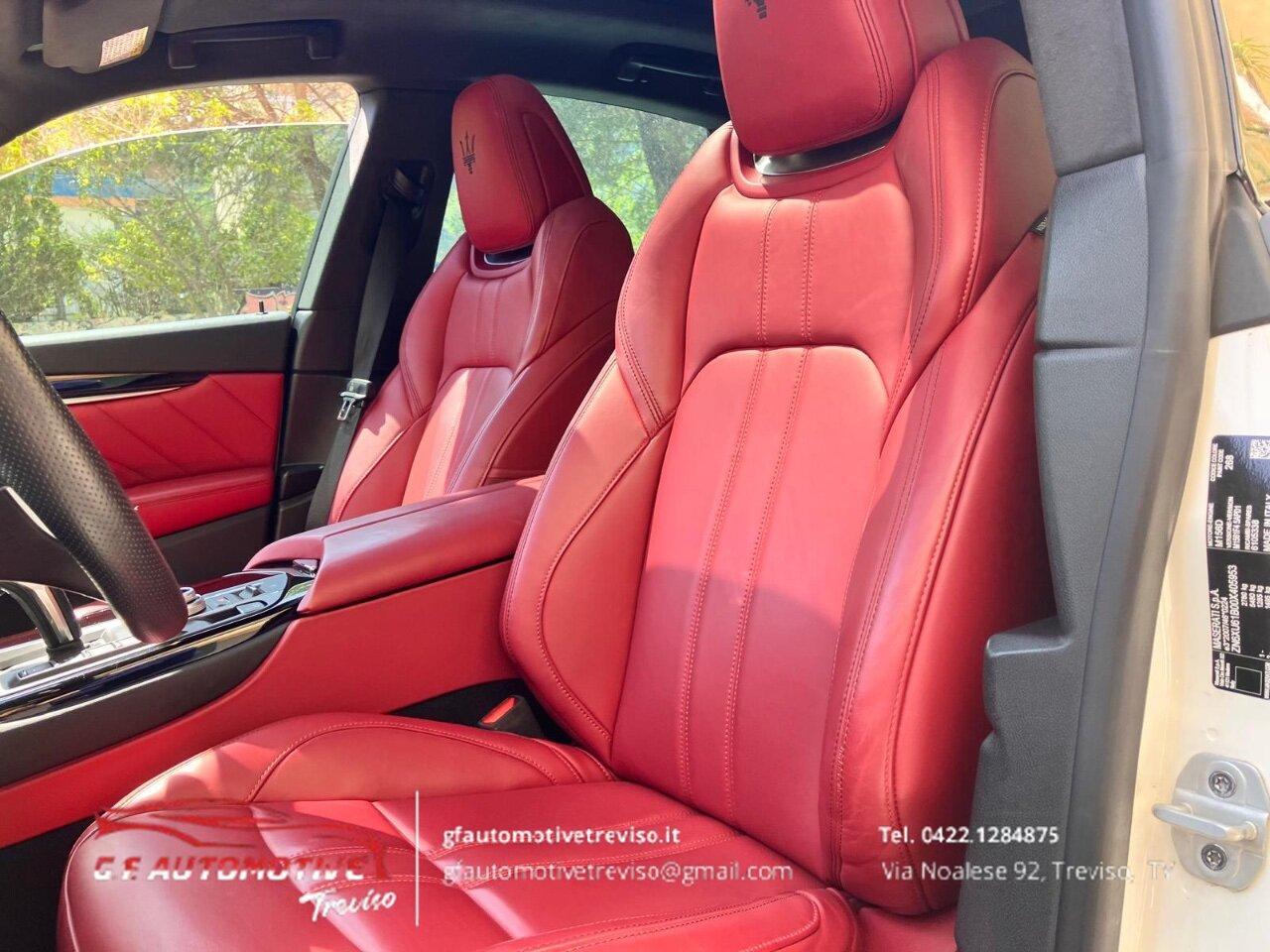 Maserati Levante 3.0 V6 Modena 350cv auto