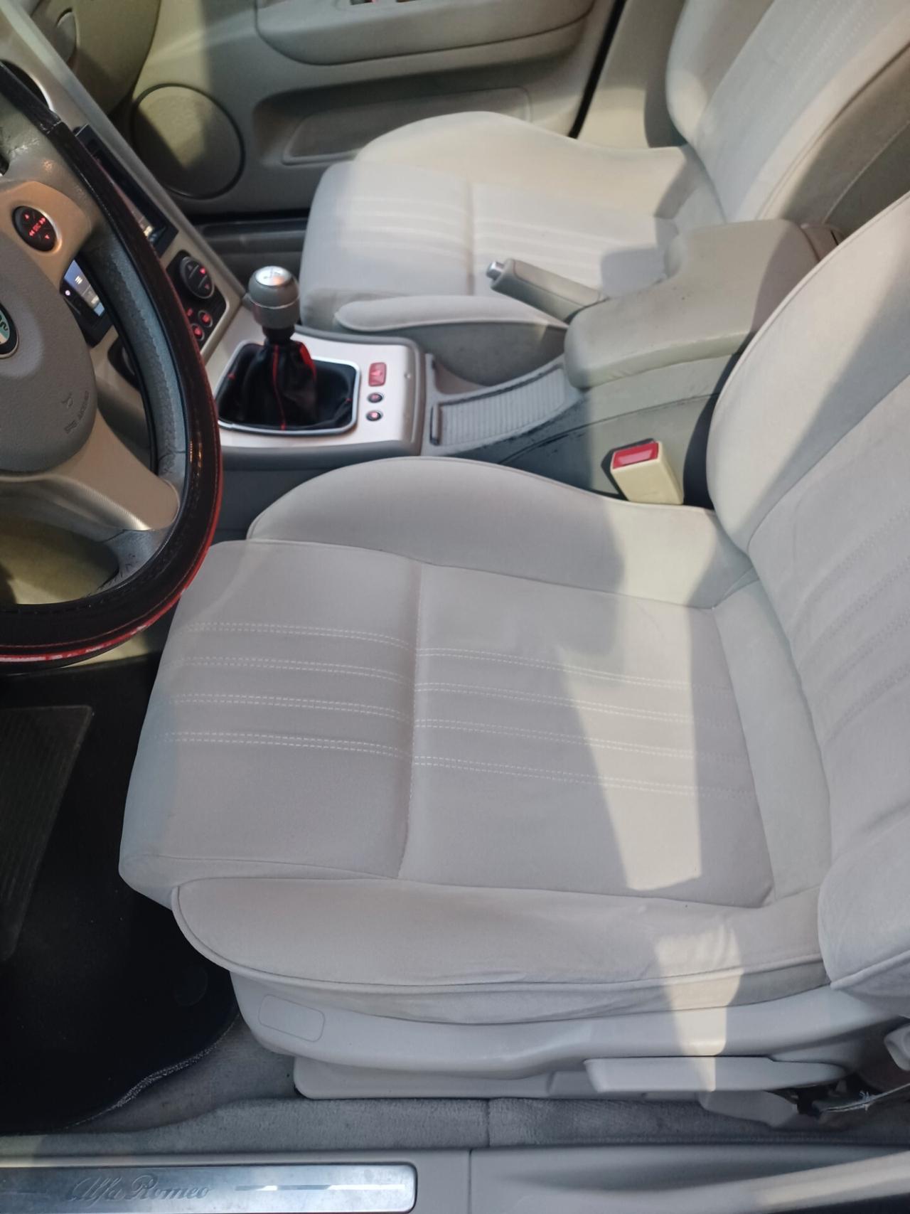 Alfa Romeo 159 1.8 BENZINA SPORTWAGON DISTINCTIVE