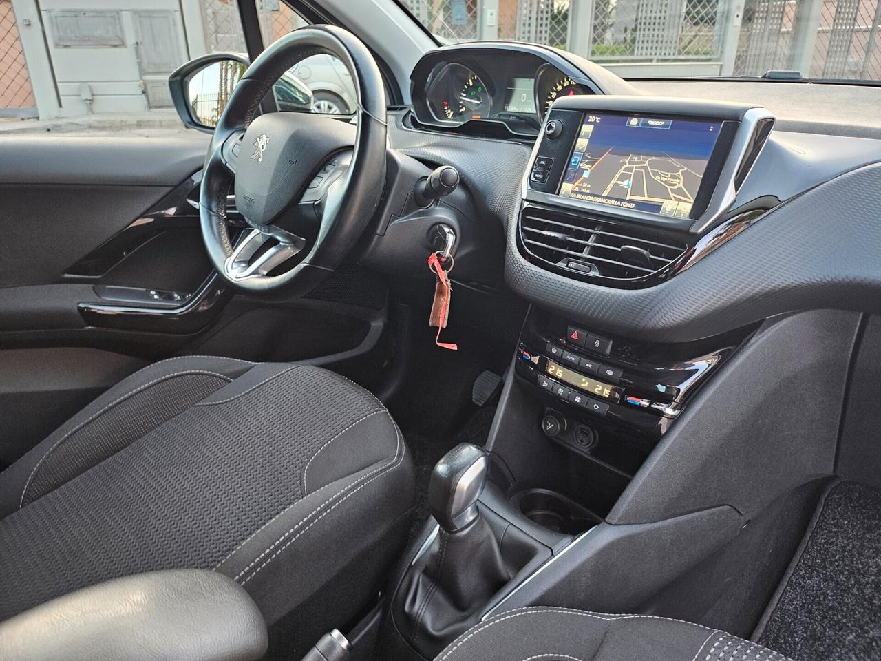 Peugeot 208 1.6 BlueHDi 100 CV Allure