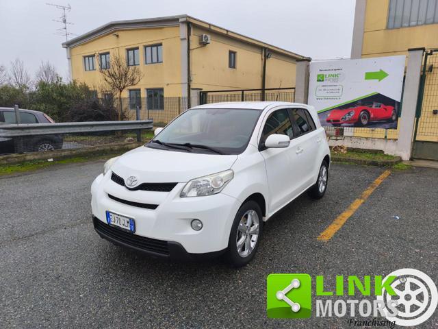 TOYOTA Urban Cruiser 1.4 D-4D AWD Luxury