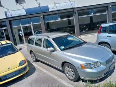 Volvo V70/XC70 V70 2.4 D 20V (163CV) cat Momentum