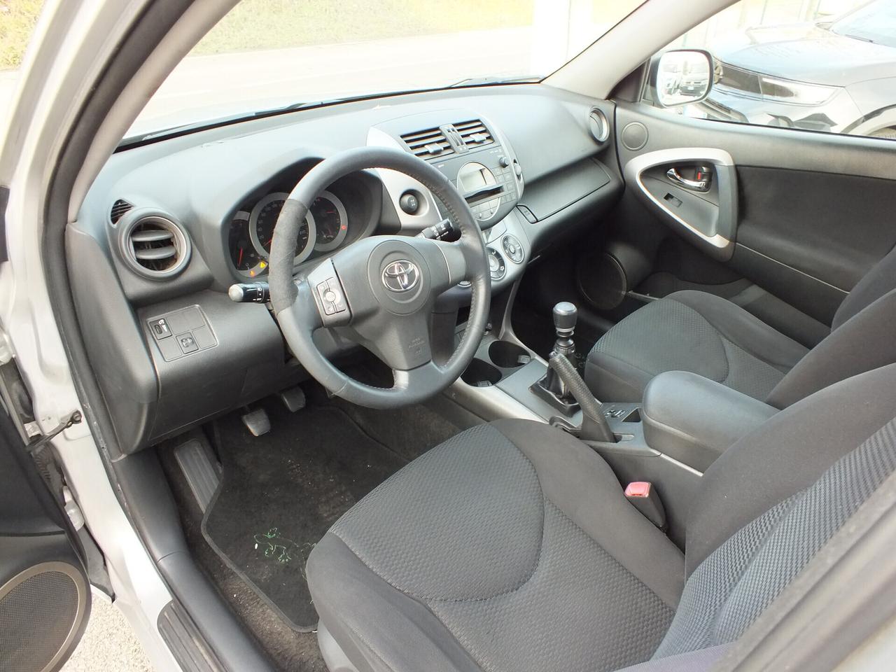 TOYOTA RAV 4 RAV4 2.2 D-4D 136 CV UNIPROPRIETARIO